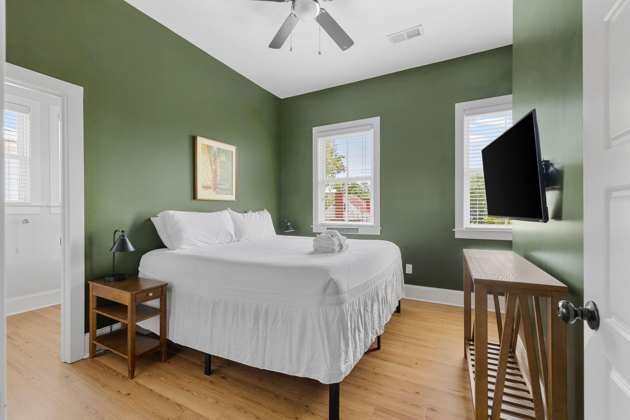 162 Spring Street, Unit E Charleston, SC 29403 - Photo 14 of 26