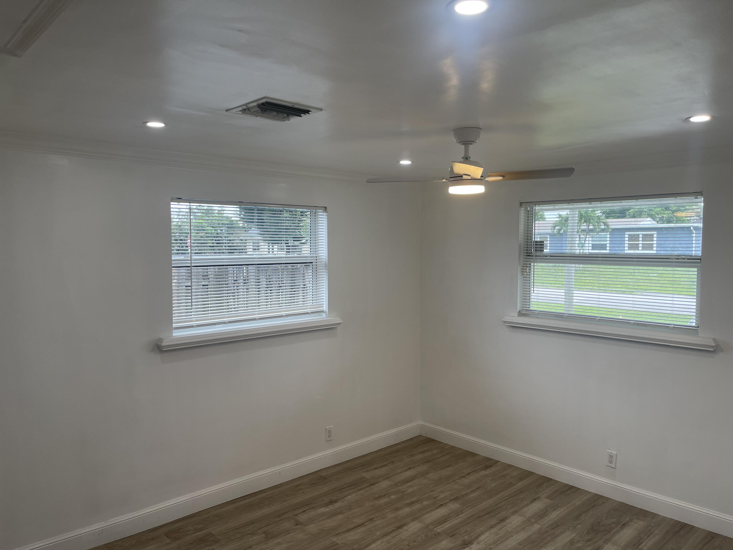4779 Bonanza Road Lake Worth, FL 33467 - Photo 7 of 15 IMG_1883