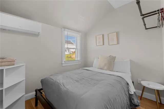 $2,200 | 49 Reservoir Road, Middletown, RI 02842