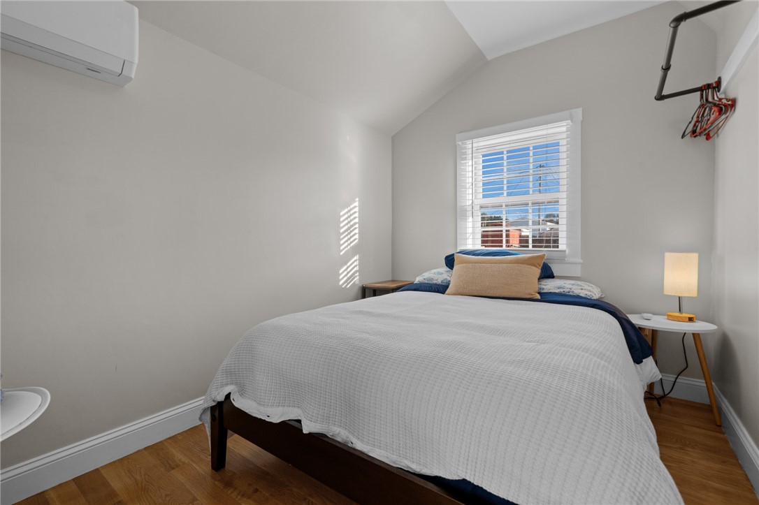 49 Reservoir Road Middletown, RI 02842 - Photo 15 of 29