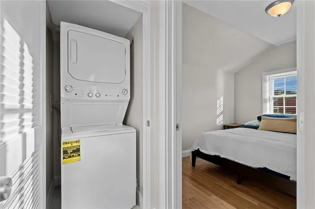 $2,200 | 49 Reservoir Road, Middletown, RI 02842