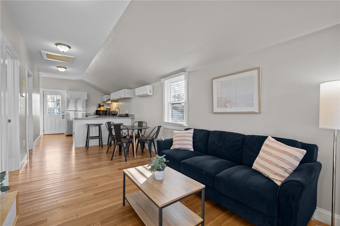 49 Reservoir Road Middletown, RI 02842 - Photo 6 of 29