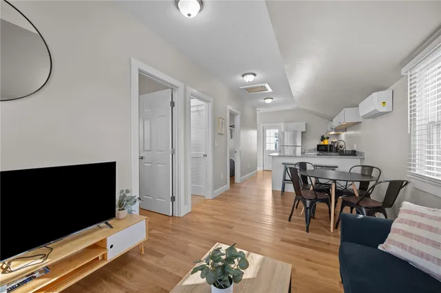 $2,200 | 49 Reservoir Road, Middletown, RI 02842