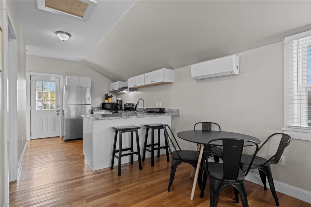 49 Reservoir Road Middletown, RI 02842 - Photo 8 of 29