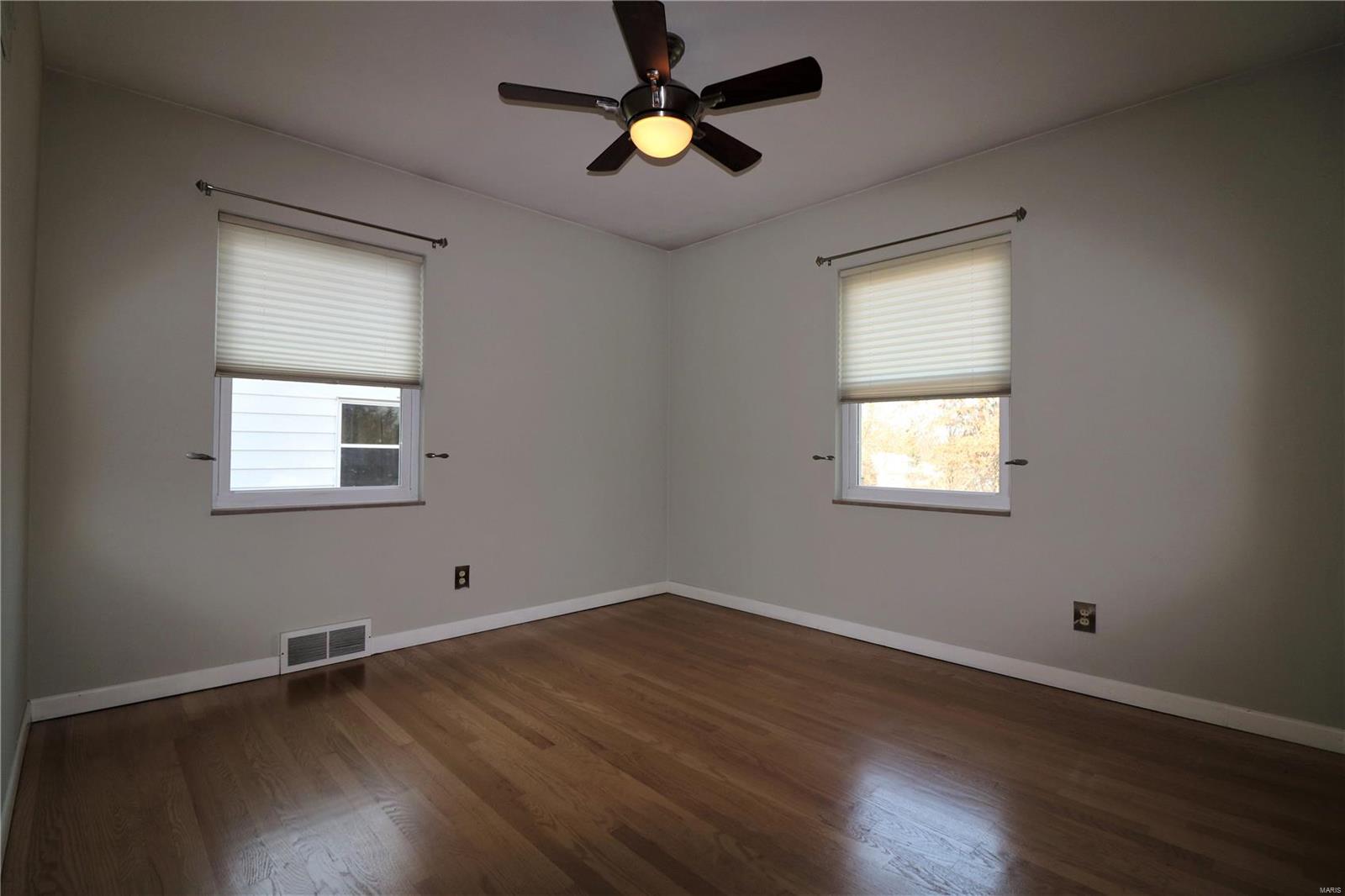 7215 Weber Road St. Louis, MO 63123 - Photo 7 of 9 Gallery Image 7