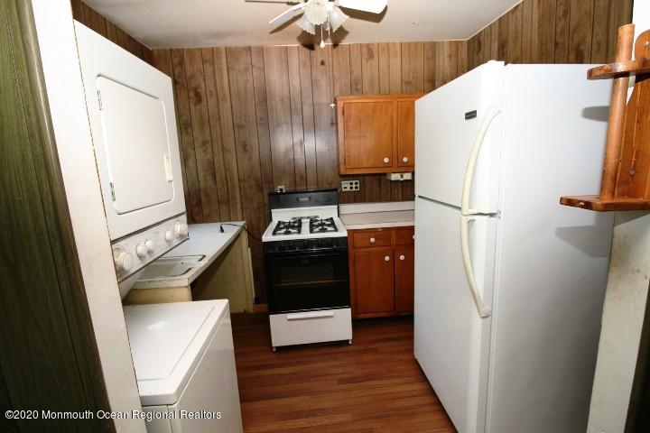 157 Stephan Road Brick, NJ 08724 - Photo 8 of 23 351-478382 Small Kitchen