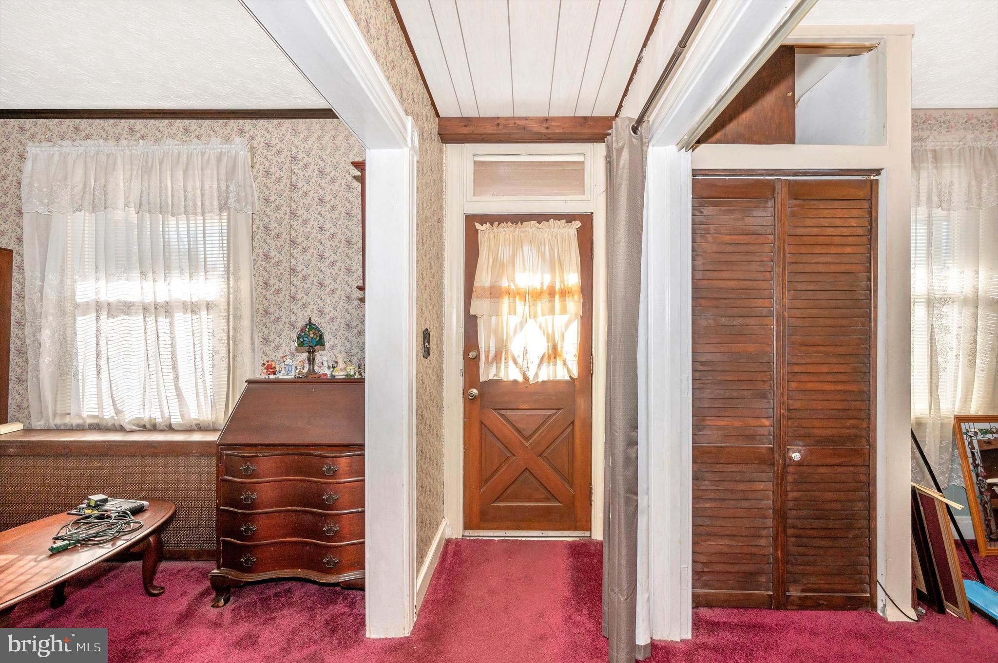 4610 Ridgeway Avenue Baltimore, MD 21206 - Photo 4 of 32 Gallery Image 4