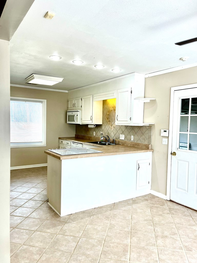 8100 Meeting House Road Dalzell, SC 29040 - Photo 14 of 29