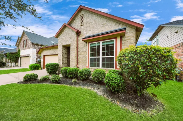 $379,995 | 2026 Baron Sky Lane, Richmond, TX 77469