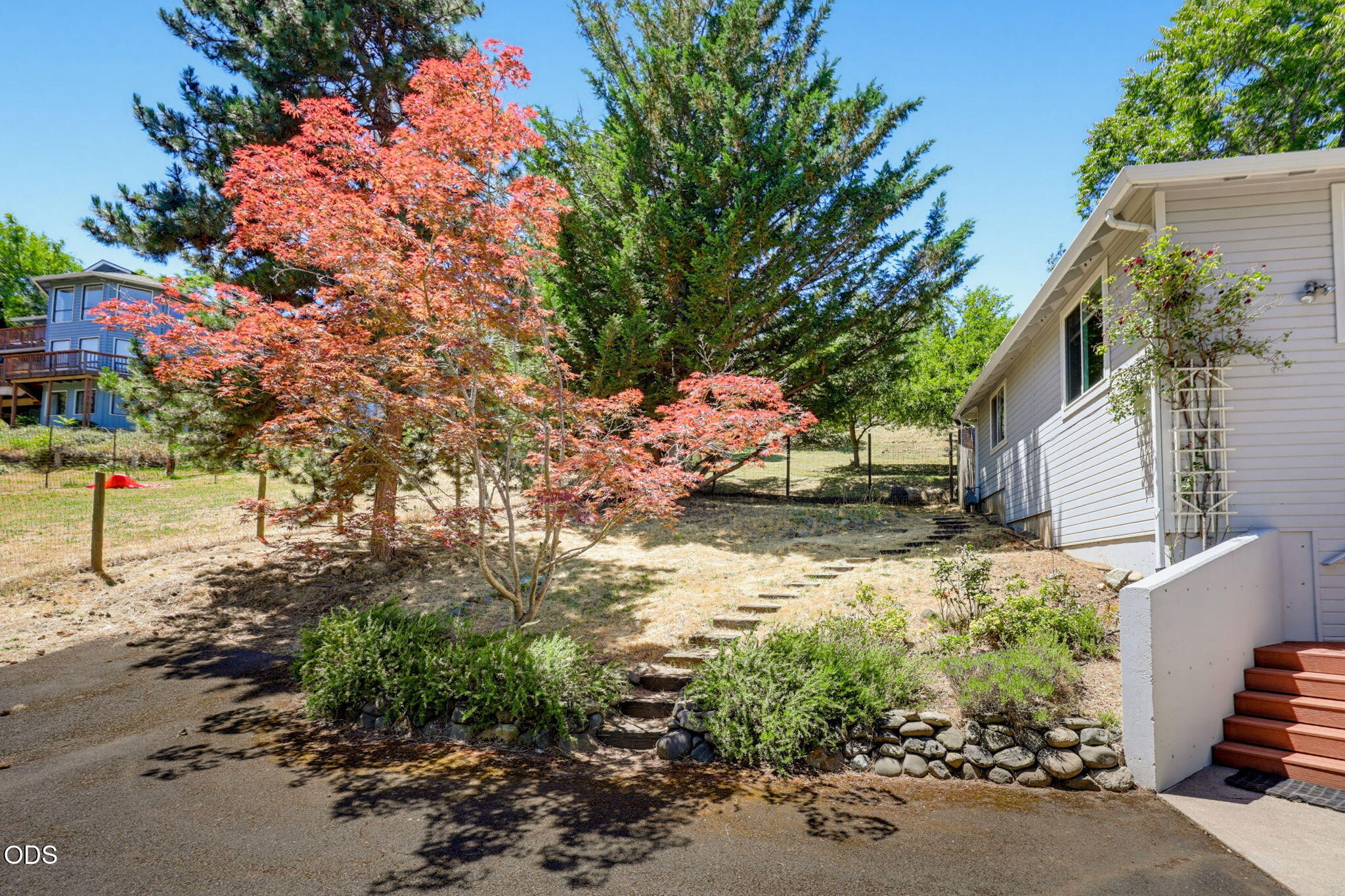 457 Walnut Street Ashland, OR 97520 - Photo 2 of 49