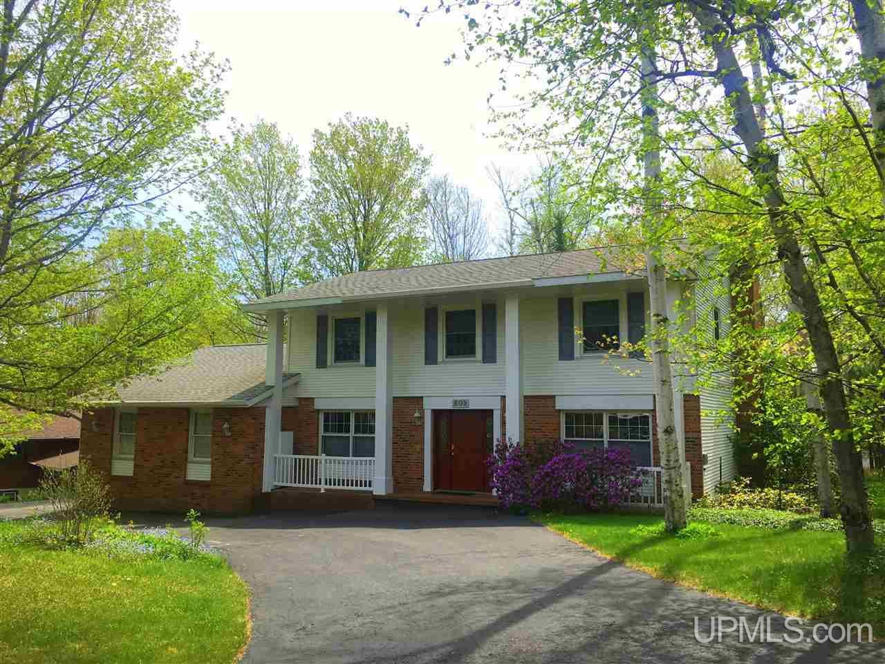 609 Brule Road Marquette, MI 49855 - Photo 1 of 35 Gallery Image 1
