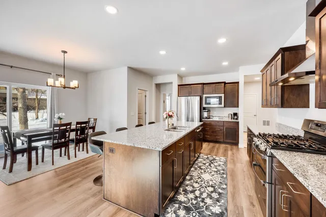 $699,900 | 1182 O'Keeffe Avenue, Sun Prairie, WI 53590