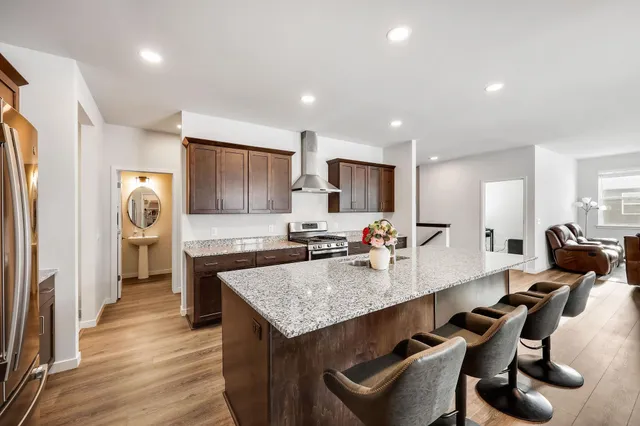 $699,900 | 1182 O'Keeffe Avenue, Sun Prairie, WI 53590