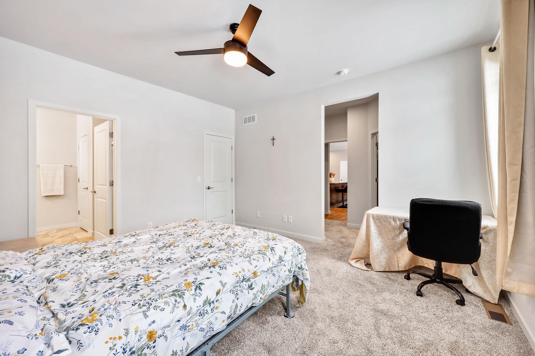 1182 O'Keeffe Avenue Sun Prairie, WI 53590 - Photo 17 of 60