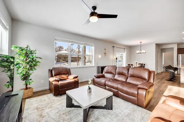 $699,900 | 1182 O'Keeffe Avenue, Sun Prairie, WI 53590