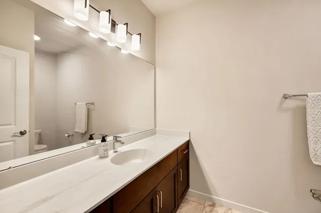 $699,900 | 1182 O'Keeffe Avenue, Sun Prairie, WI 53590