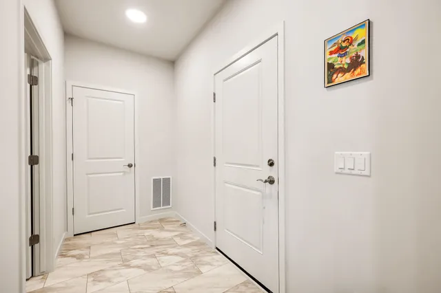 $699,900 | 1182 O'Keeffe Avenue, Sun Prairie, WI 53590