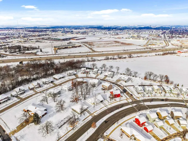 $699,900 | 1182 O'Keeffe Avenue, Sun Prairie, WI 53590