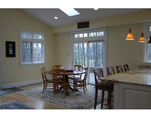 86 Elmwood Road Wellesley, MA 02481 - Photo 4 of 14