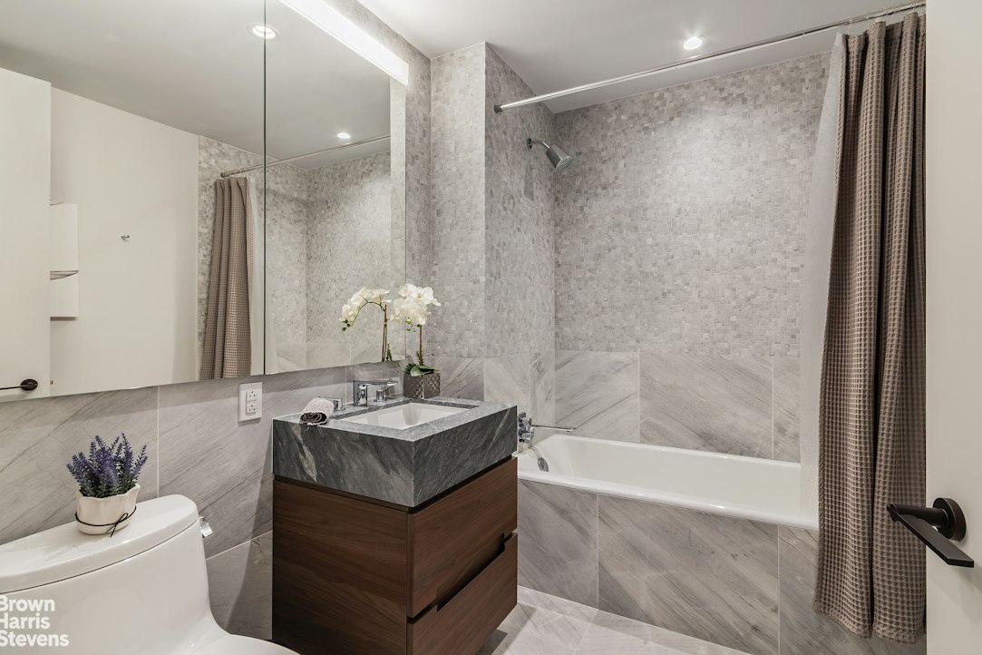 30 Riverside Boulevard, Unit 31A Manhattan, NY 10069 - Photo 8 of 15 Gallery Image 8