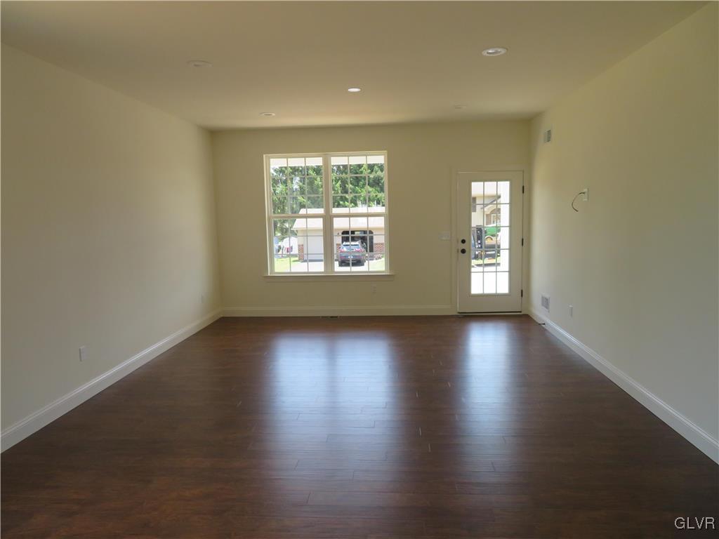 3146 High Hill Road Slatington, PA 18080 - Photo 6 of 18 Gallery Image 6