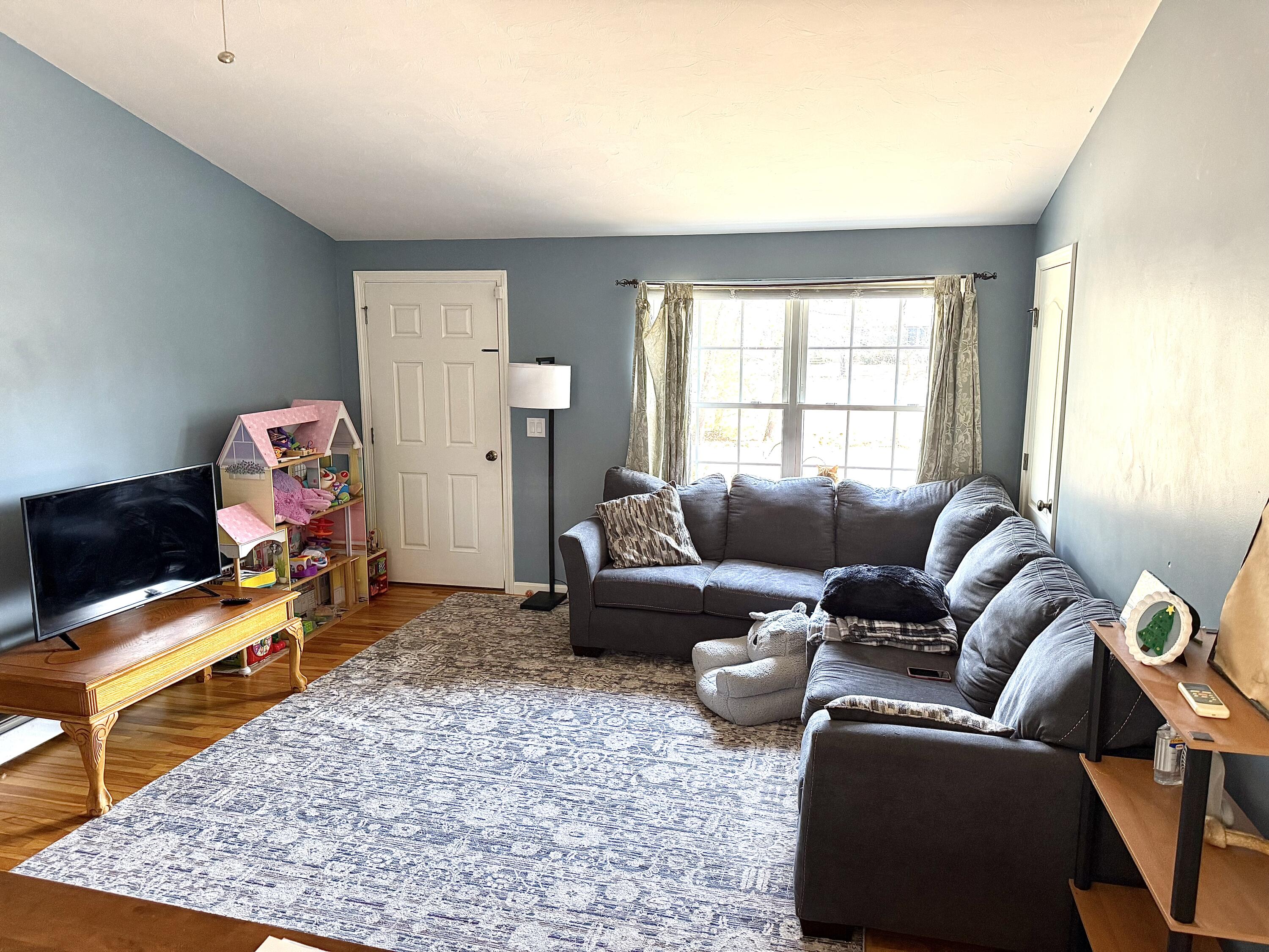 33 Harvest Circle Alfred, ME 04002 - Photo 2 of 13 IMG_1502