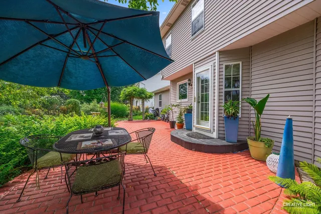 $625,000 | 1628 Westminster Drive, Naperville, IL 60563