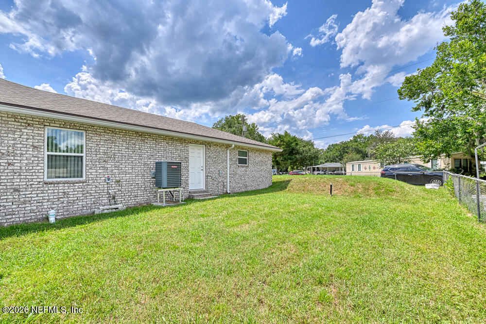 7837 Rusty Anchor Road St. Augustine, FL 32092 - Photo 29 of 41 Side Yard Area - View 2