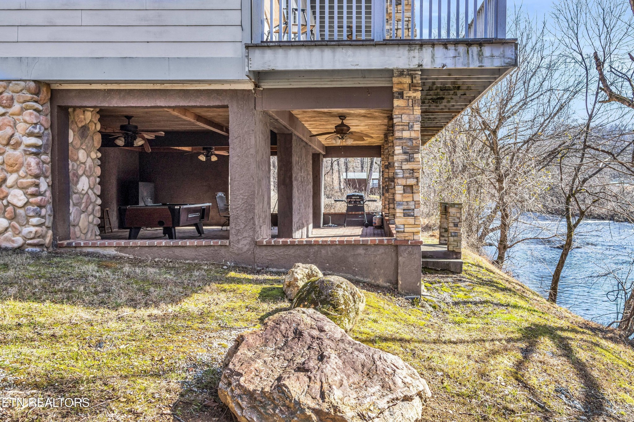 128 Rafter Road Tellico Plains, TN 37385 - Photo 3 of 39