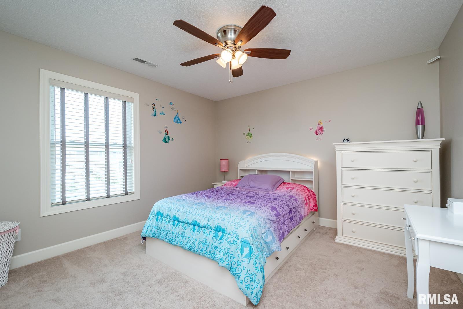 5628 Emily Road Bettendorf, IA 52722 - Photo 24 of 41 Gallery Image 24