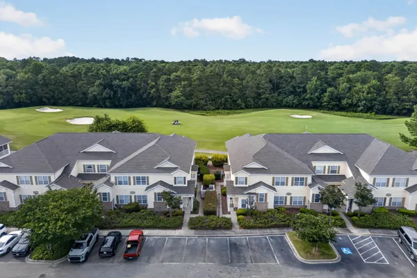 $244,900 | 4429 F Montrose Lane, Unit F, Myrtle Beach, SC 29579