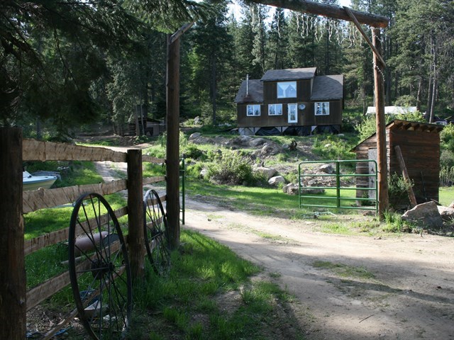 4154 M Deer Creek Road Valley, WA 99181 - Photo 2 of 19 Gallery Image 2