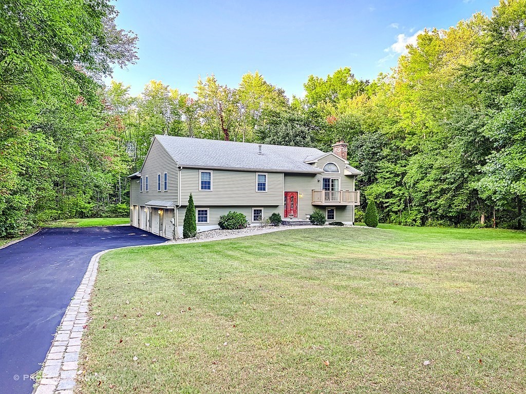 126 Mountainview Road East Longmeadow, MA 01028 - Photo 1 of 41 Gallery Image 1