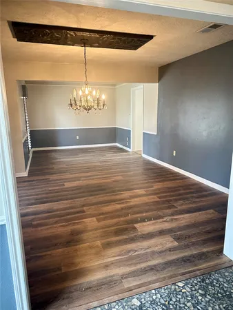 $2,400 | 103 Wroxton Drive, Conroe, TX 77304