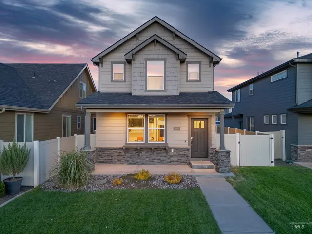 $525,000 | 7966 South Indigo Ridge Avenue, Boise, ID 83716