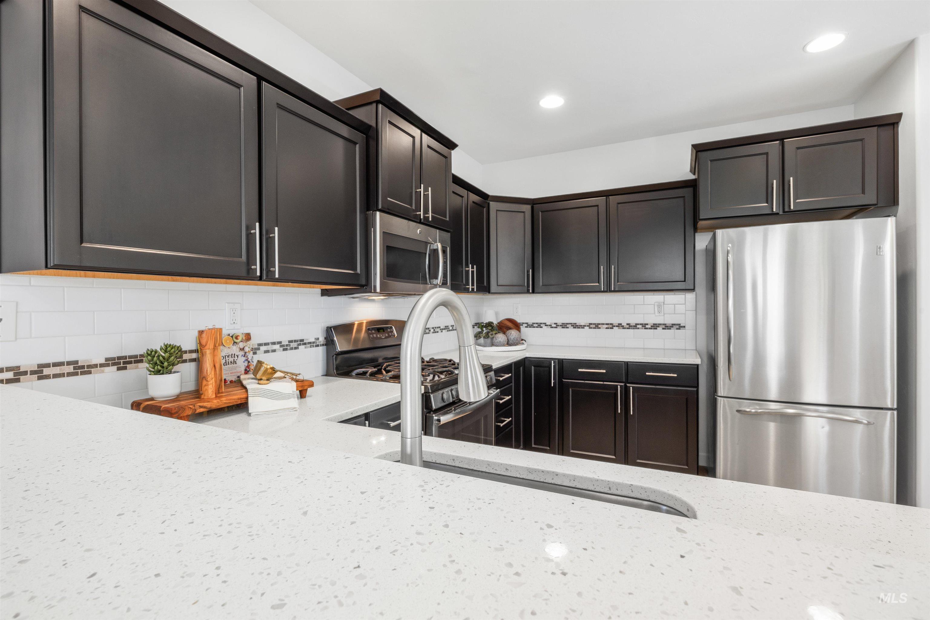 7966 South Indigo Ridge Avenue Boise, ID 83716 - Photo 10 of 34