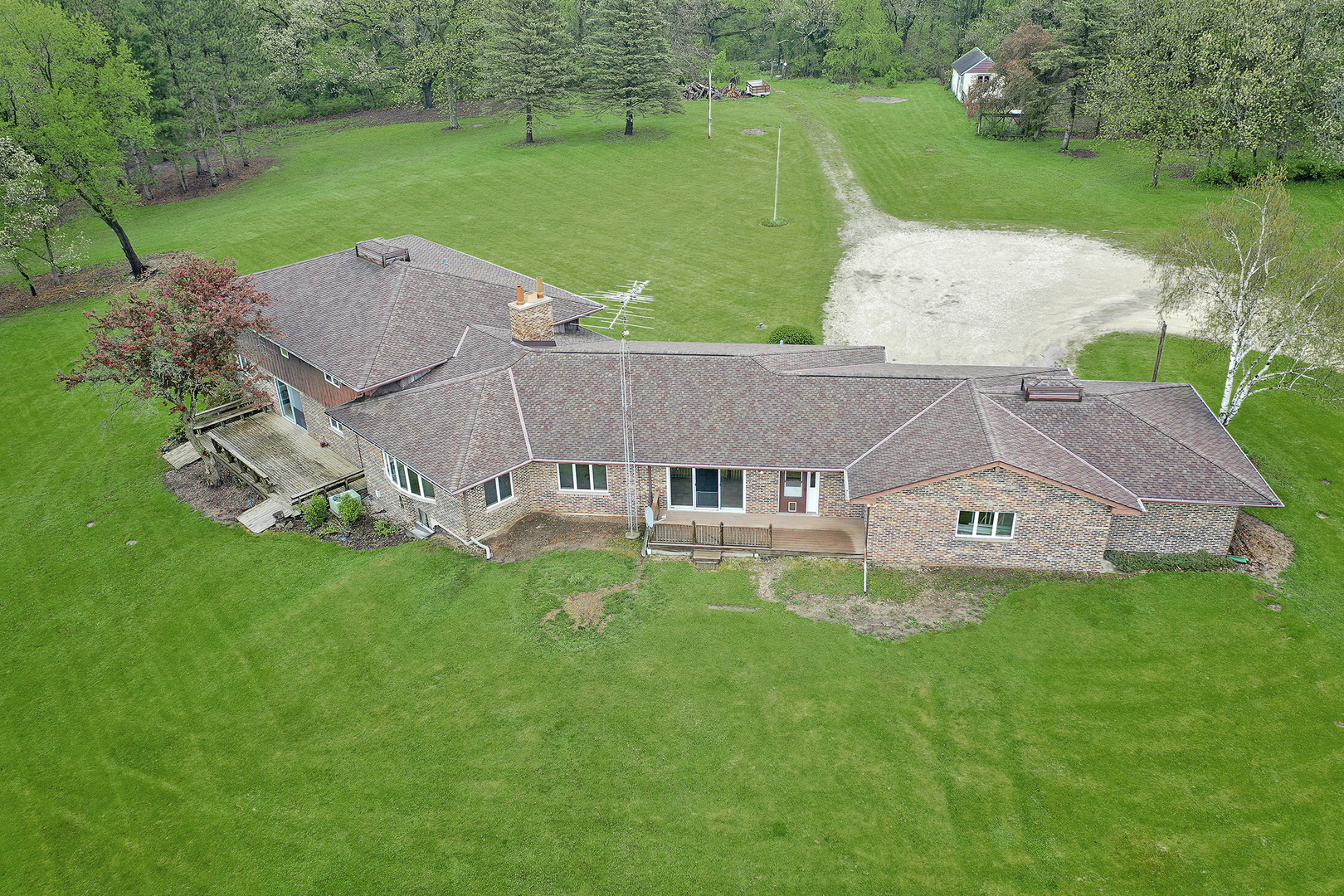 9920 Voss Road Marengo, IL 60152 - Photo 4 of 41 an aerial view of a house