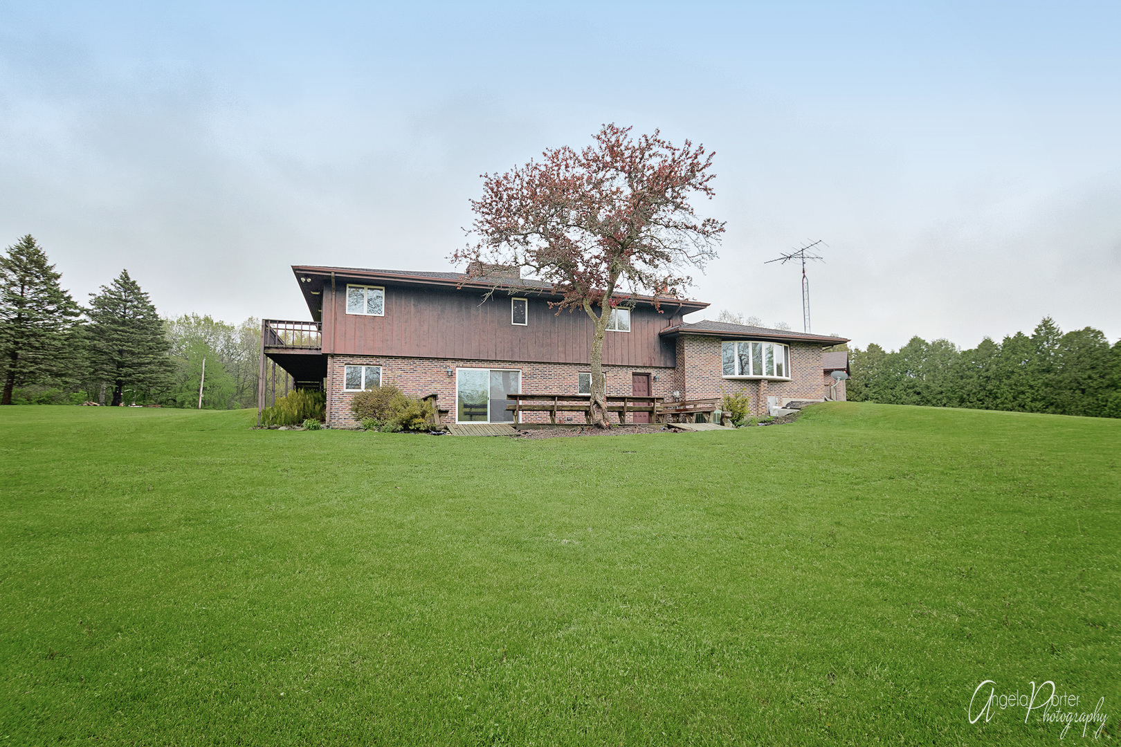 9920 Voss Road Marengo, IL 60152 - Photo 36 of 41 a view of a house with backyard and garden