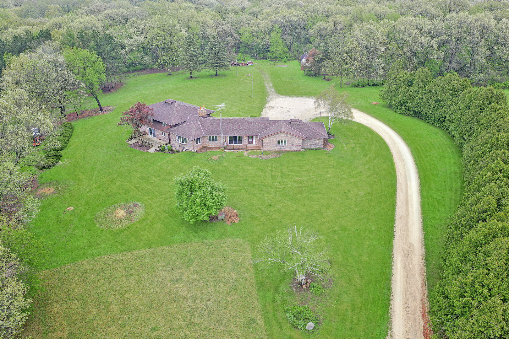 9920 Voss Road Marengo, IL 60152 - Photo 41 of 41 a green field with lots of green space
