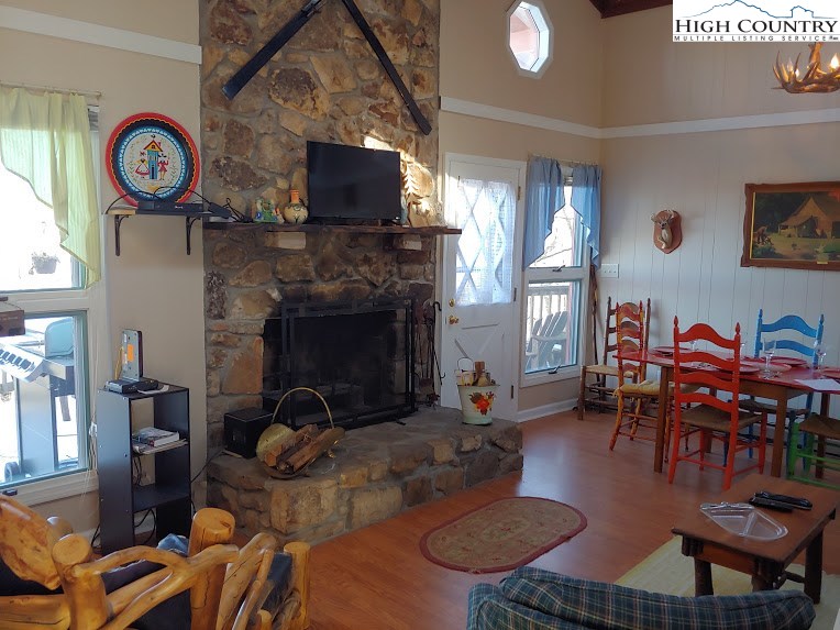 116 Hawthorne Road Beech Mountain, NC 28604 - Photo 6 of 37