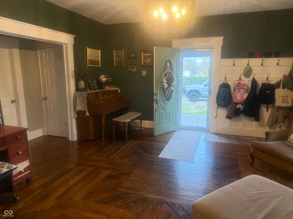 $260,000 | 711 Illinois Street, Crawfordsville, IN 47933