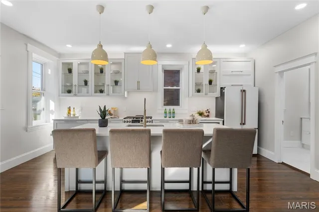 $599,000 | 3872 Humphrey Street, St. Louis, MO 63116