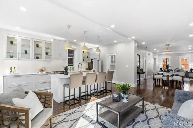 $599,000 | 3872 Humphrey Street, St. Louis, MO 63116