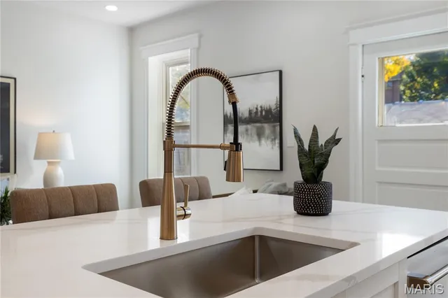 $599,000 | 3872 Humphrey Street, St. Louis, MO 63116