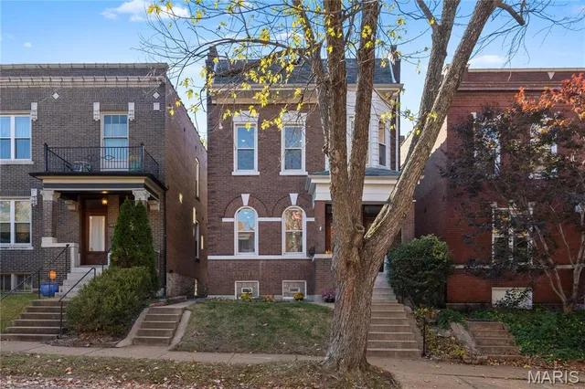 $599,000 | 3872 Humphrey Street, St. Louis, MO 63116