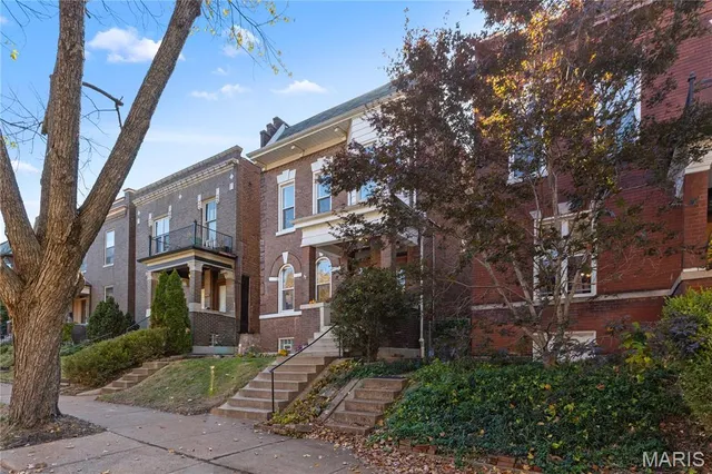 $599,000 | 3872 Humphrey Street, St. Louis, MO 63116