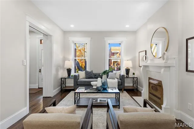 $599,000 | 3872 Humphrey Street, St. Louis, MO 63116