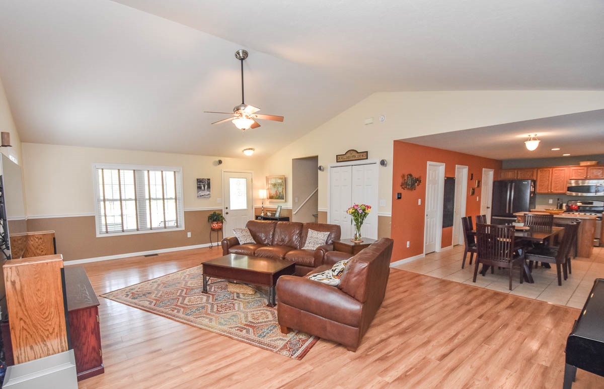 1207 Marigold Road Bloomington, IN 47401 - Photo 7 of 26 Gallery Image 7