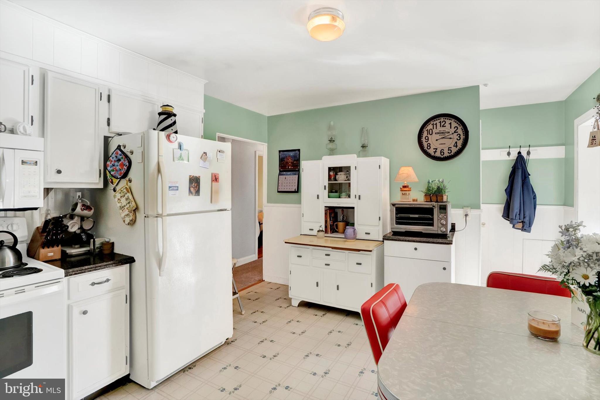 5180 Camp Meeting Road Center Valley, PA 18034 - Photo 7 of 19