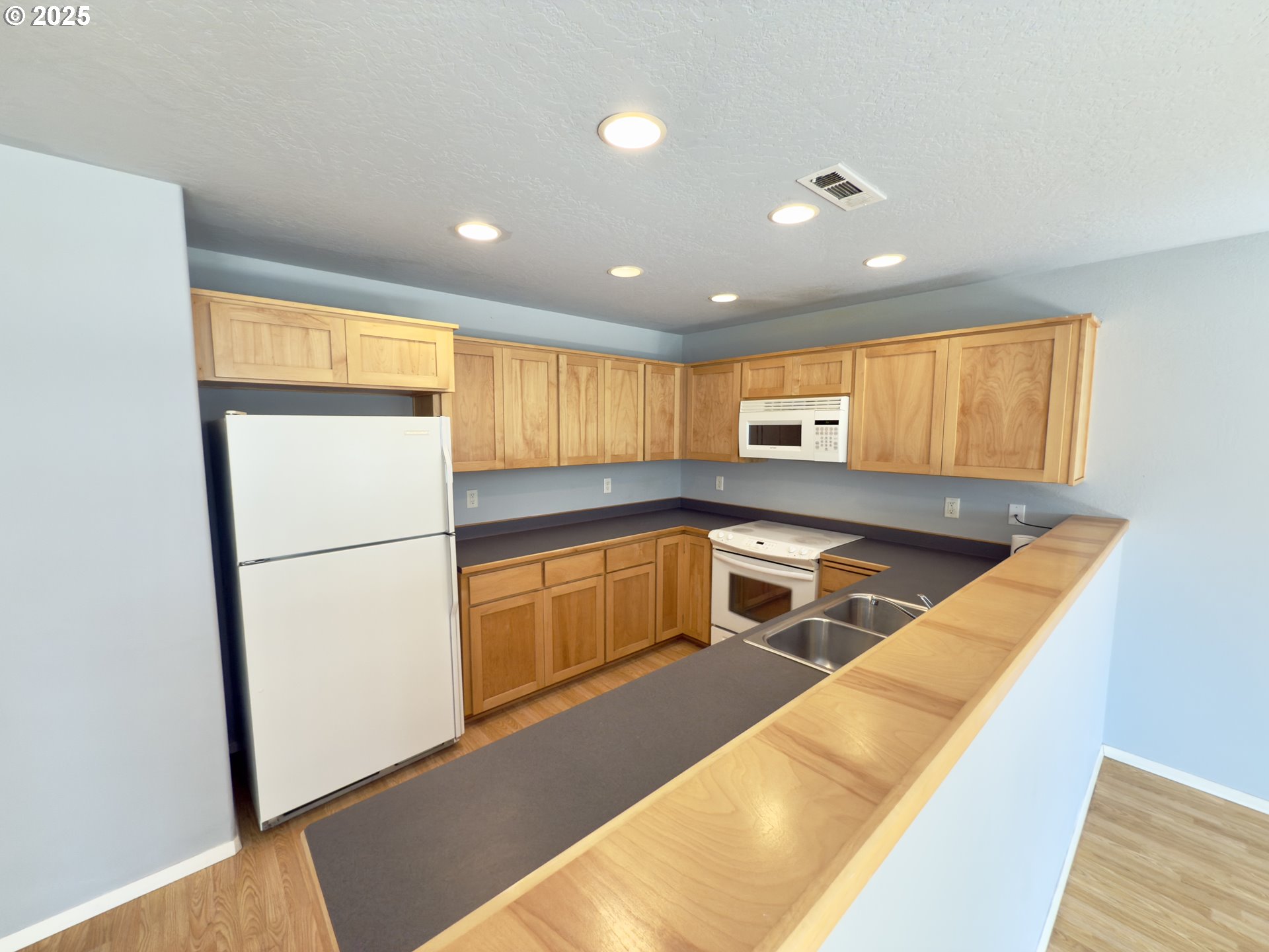815 Old County Road, Unit 10 Brookings, OR 97415 - Photo 8 of 48 Gallery Image 8